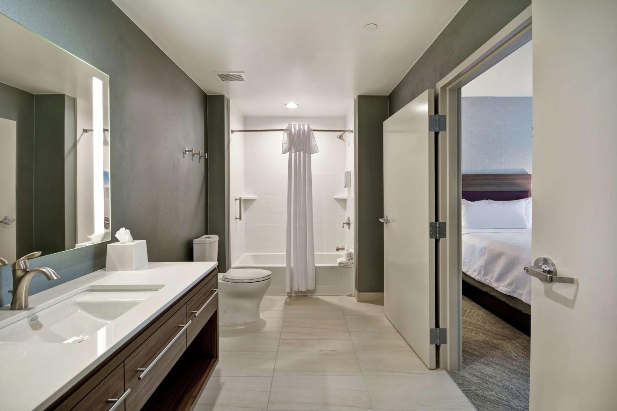Home2 Suites Plano Legacy West Ngoại thất bức ảnh